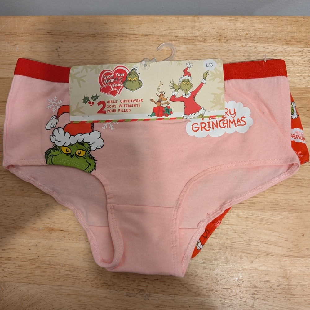 Girls Teens Underwear The Grinch Brand New with tag Size LG (2 pairs)